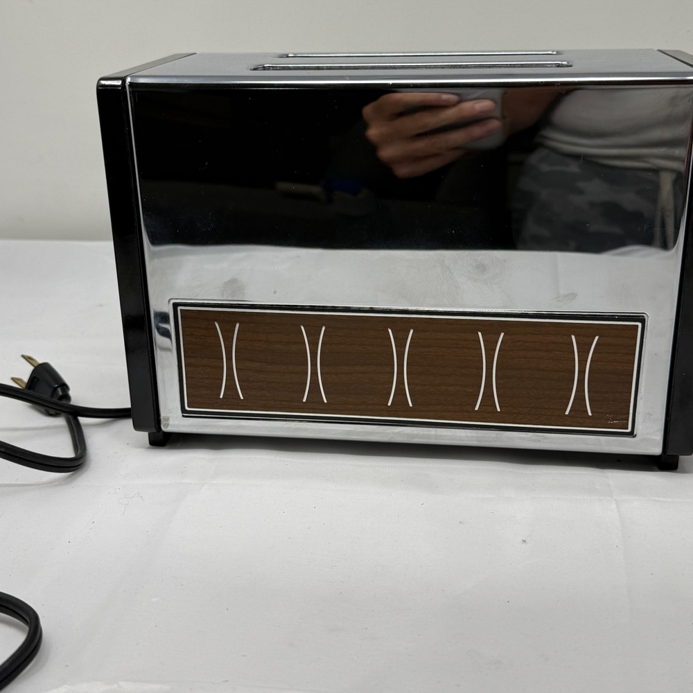 Vintage General Electric GE Pastries Control Toaster Chrome Woodgrain A5AT6 USA